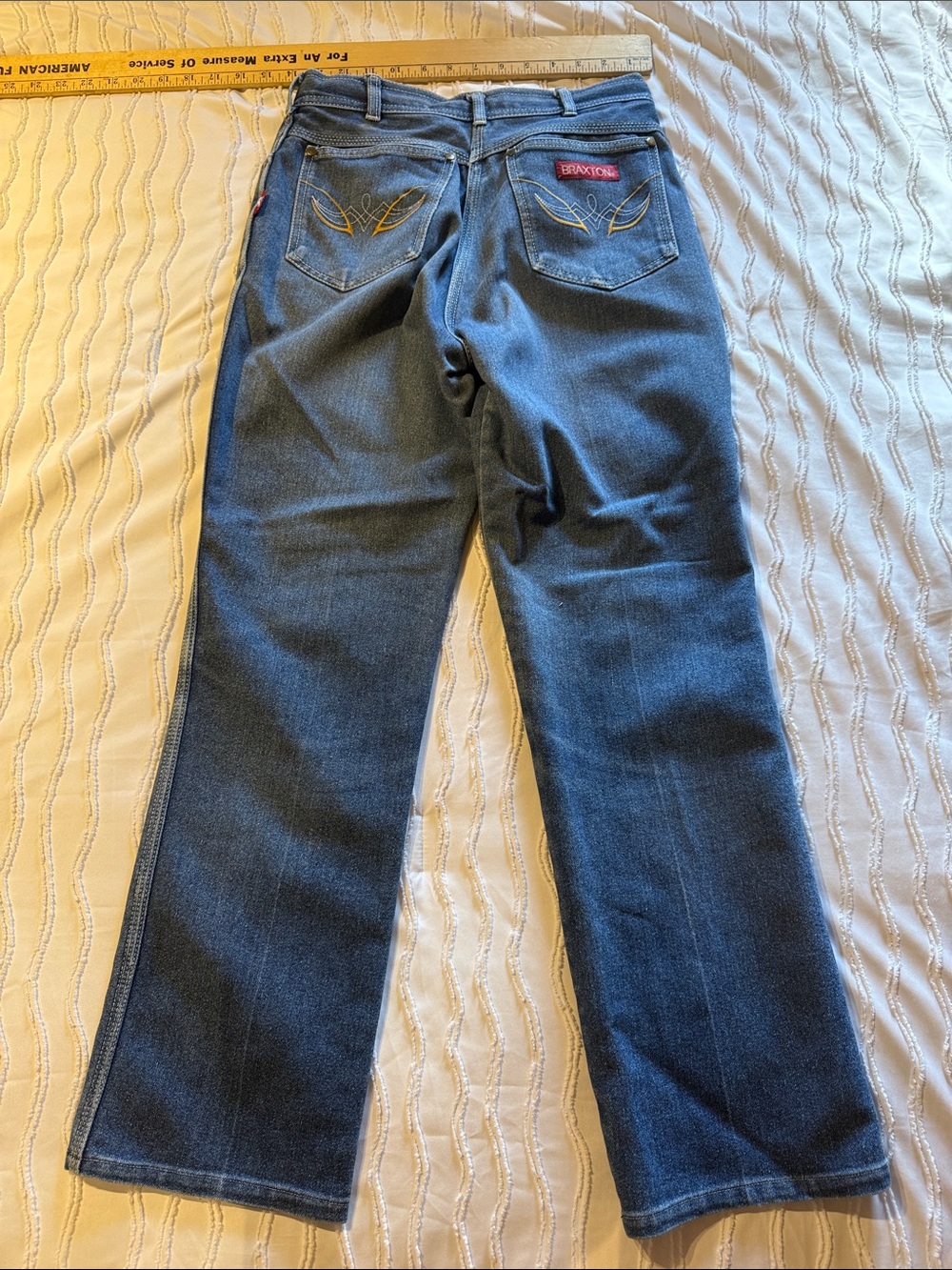 Vintage Braxton Straight Leg Women’s Jeans in with Embroidered Back Pockets